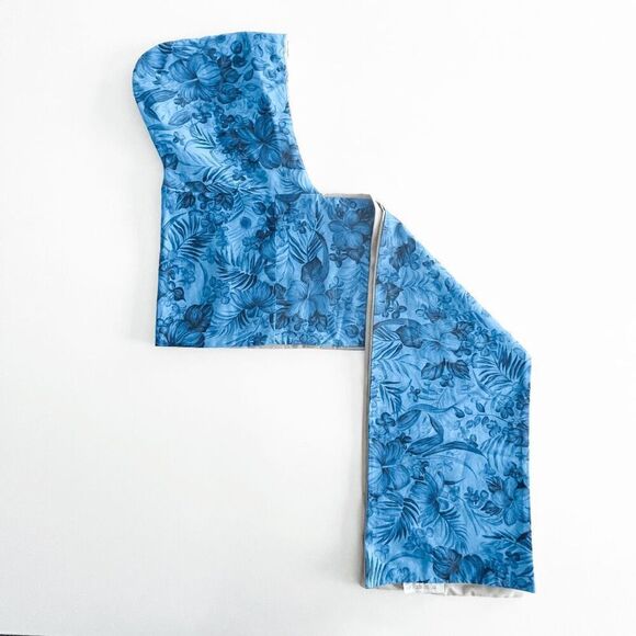 Maple And Oak Women's Floral Hat Scarf Hood Blue Gold - Picture 2 of 6